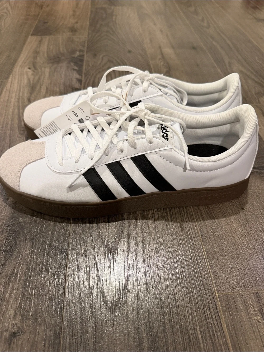 adidas classic sneakers
